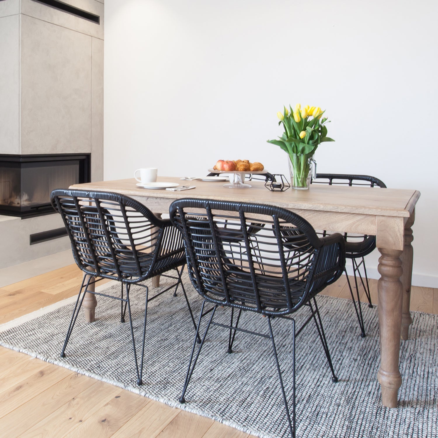 FLOTT Table - 160x90 cm