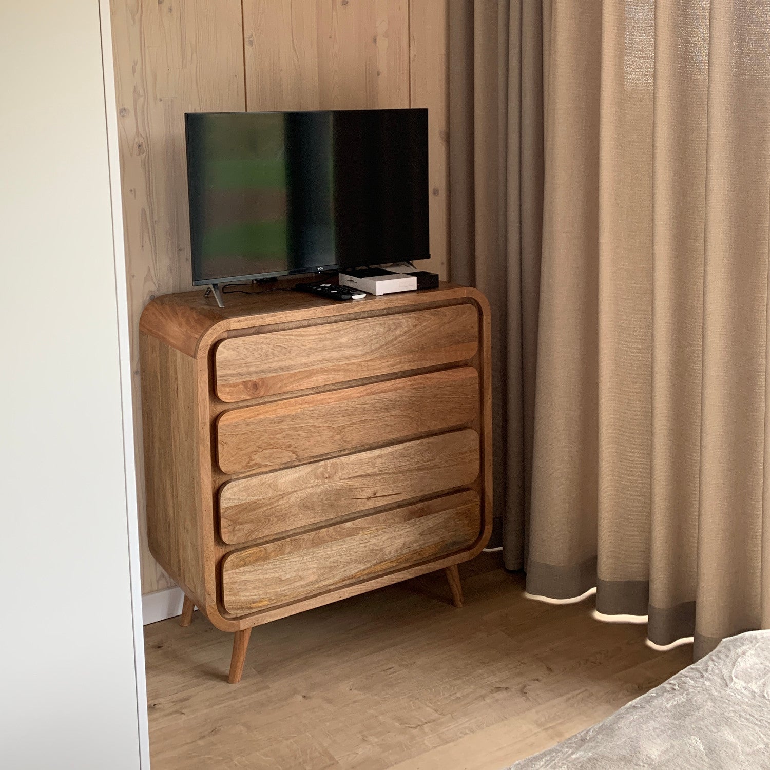 HANKA Sideboard